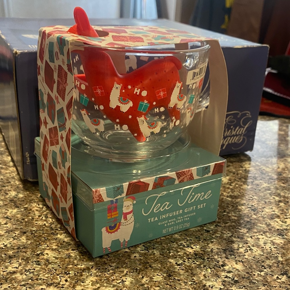 Tea Time Llama Mug and Infuser Set - Red